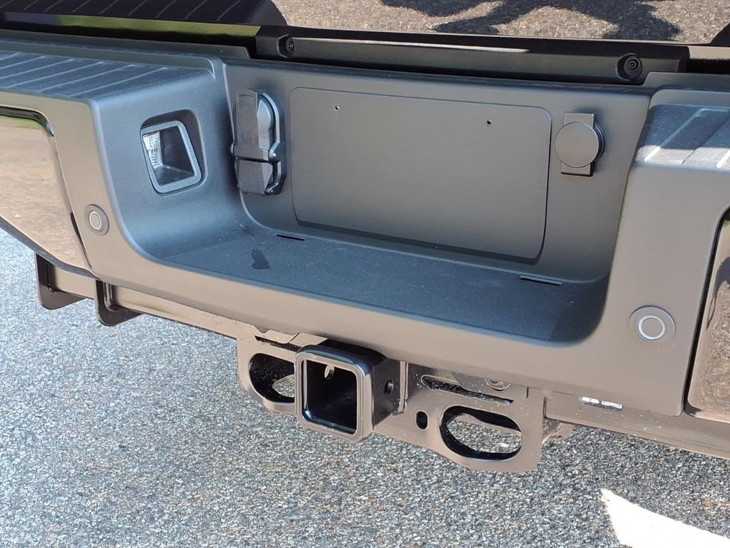 New 2026 Agate Black Metallic Ford F-250® XLT image 7