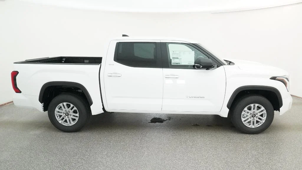 New 2026 Ice Cap Toyota SR5 image 30