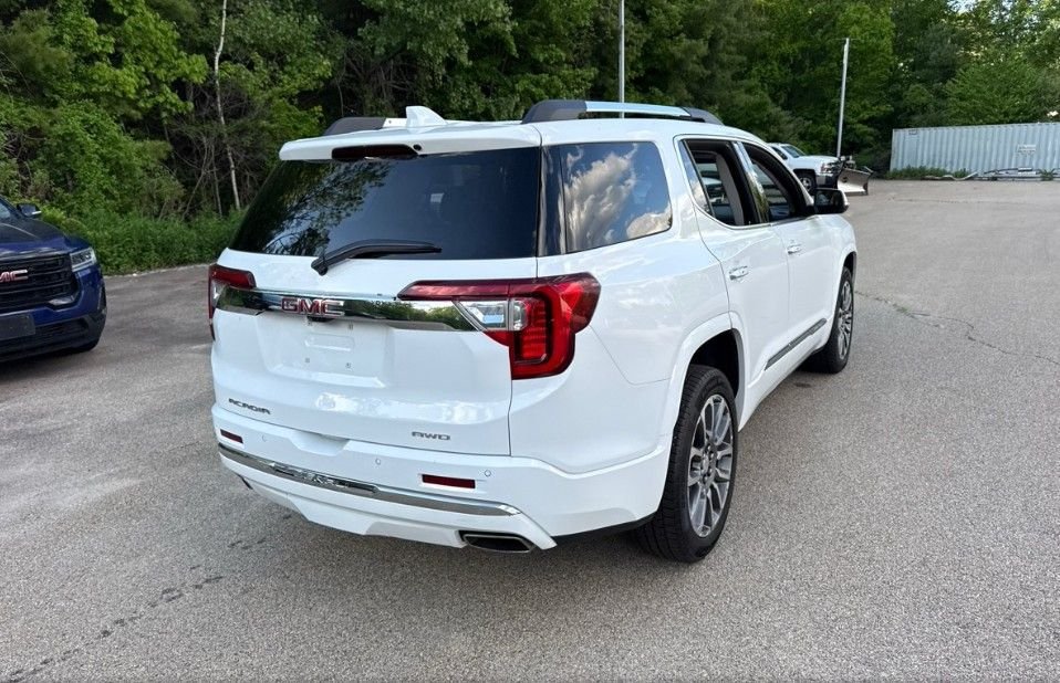 Used 2022 White GMC Denali image 8