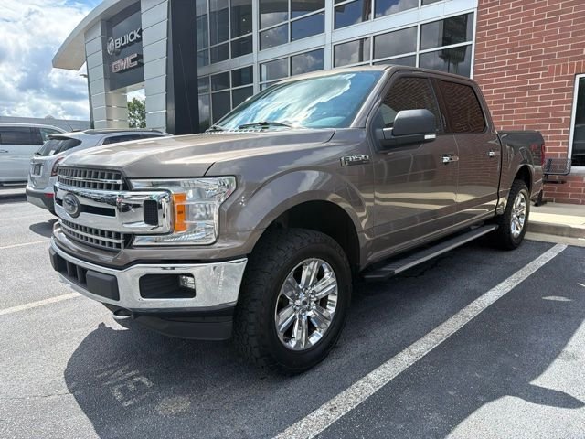 Used 2018 Gray Ford XLT image 1