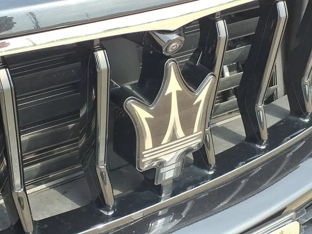 Used 2023 Black Maserati Modena image 24