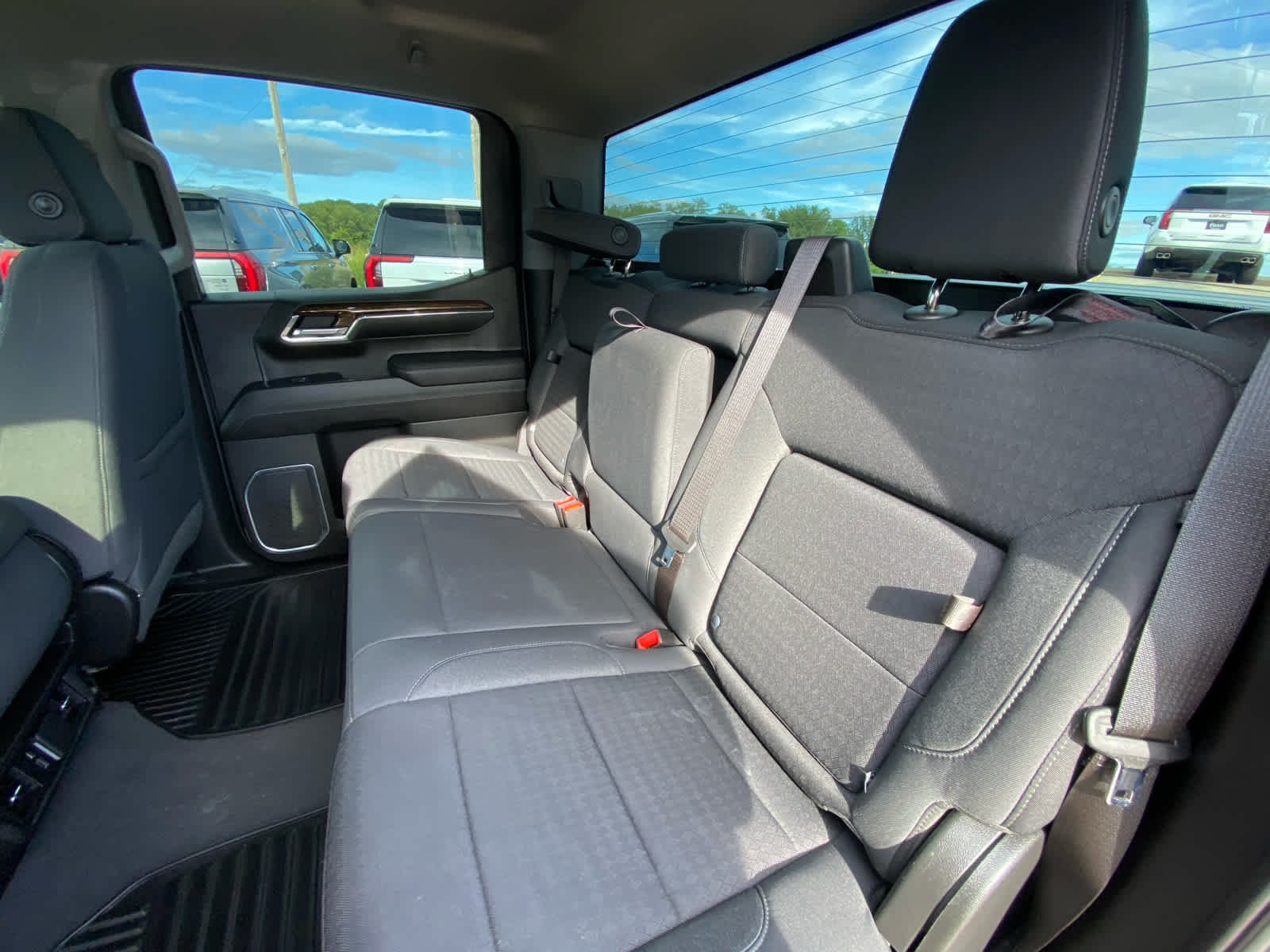 Used 2023 STERLING METALLIC GMC Elevation image 22