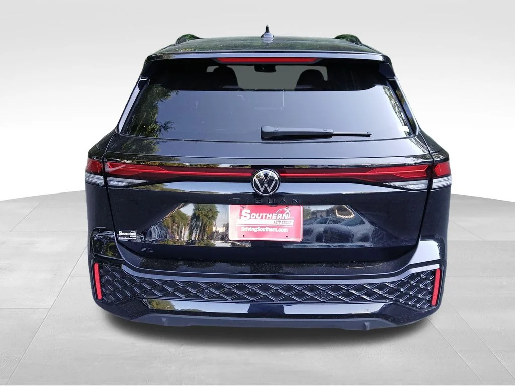 Used 2026 Black Volkswagen 2.0T SE R-Line Black image 4