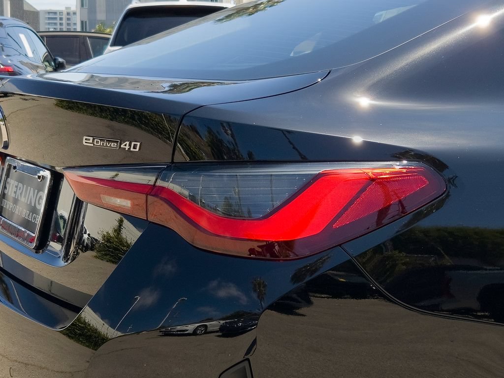 New 2026 Jet Black BMW eDrive40 image 5