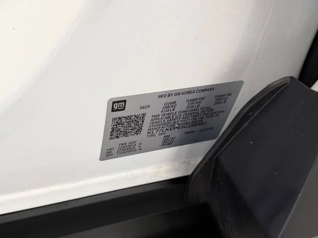 Used 2025 Summit White Chevrolet ACTIV image 20