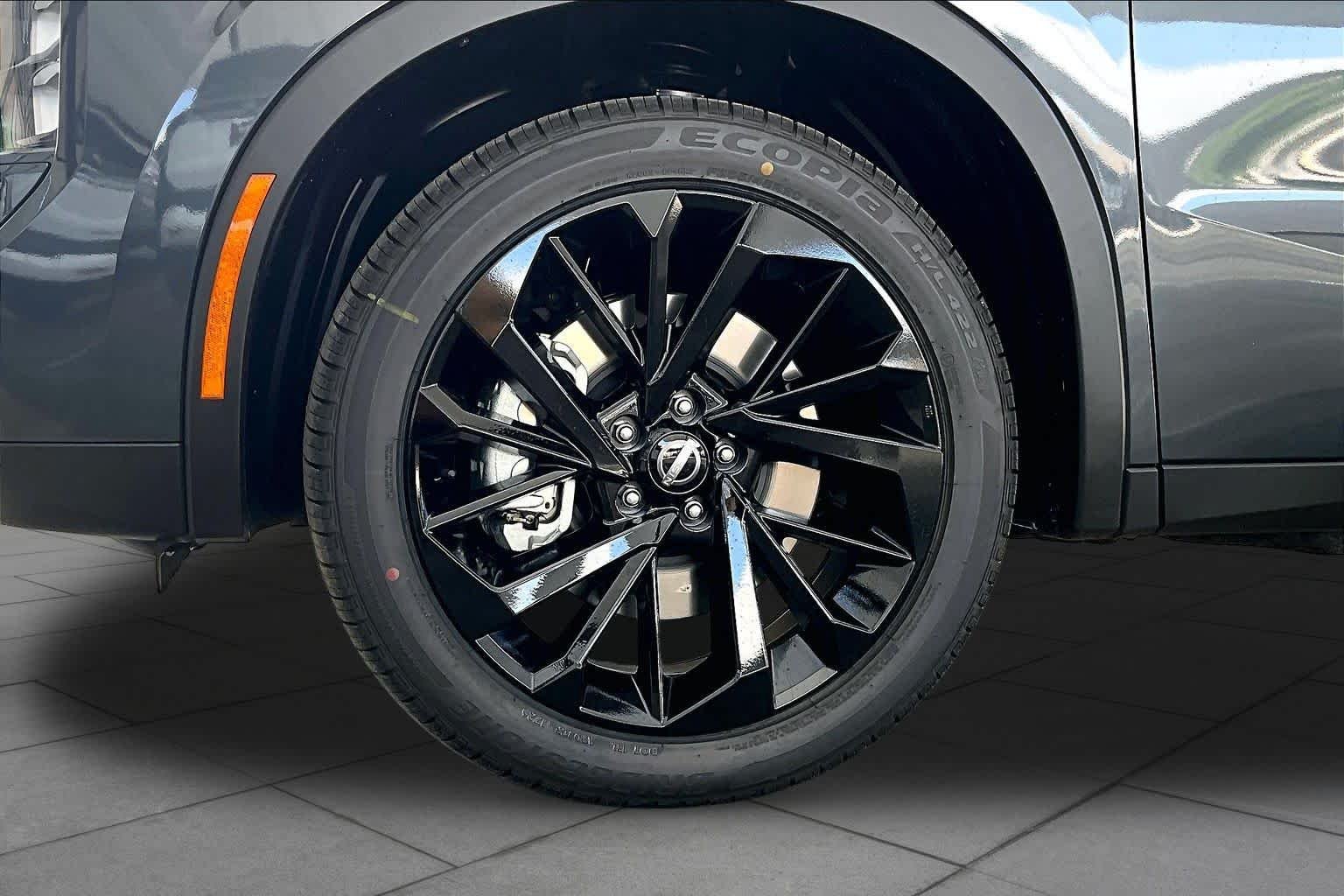 New 2026 Moonrock Gray Nissan SL image 9