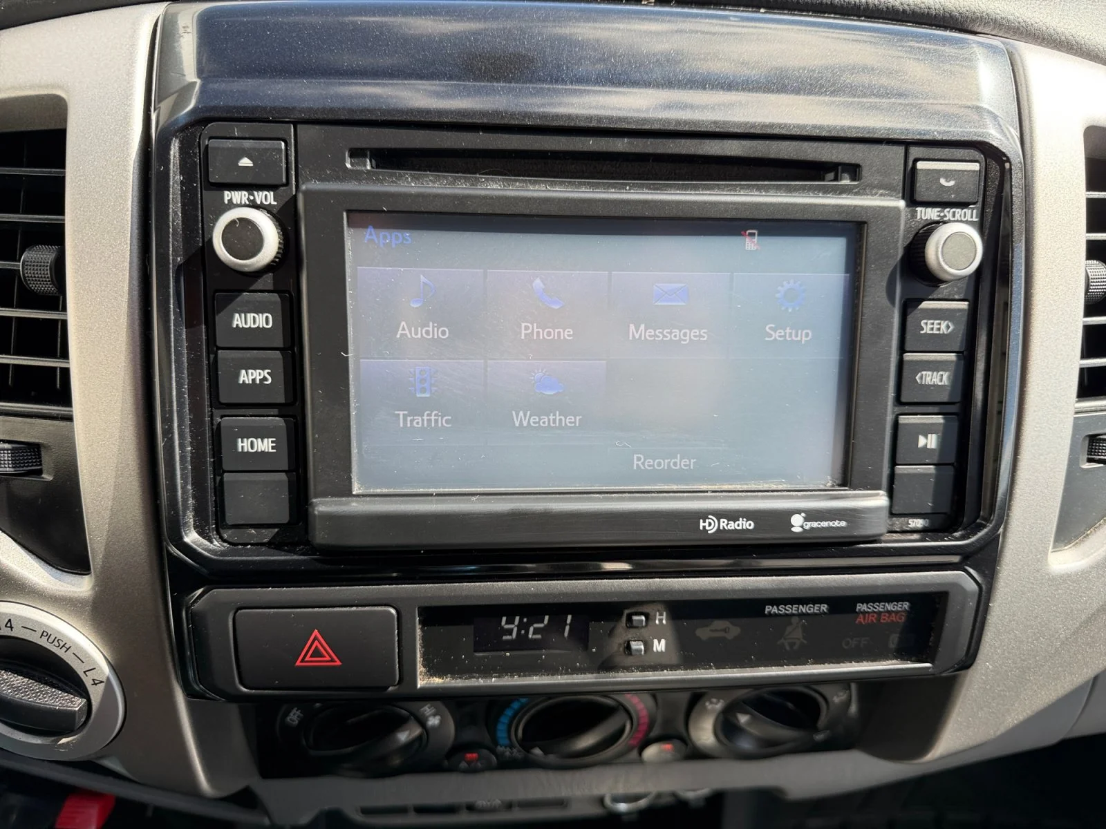 Used 2014 Super White Toyota Base image 30