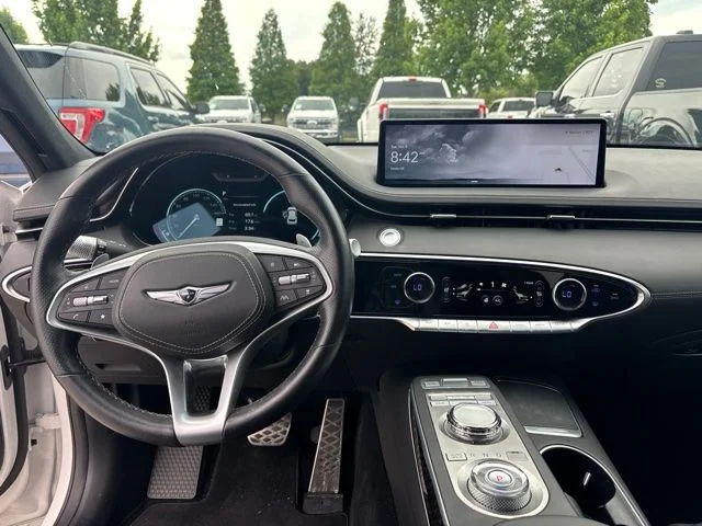Used 2023 White Genesis 3.5T Sport image 11