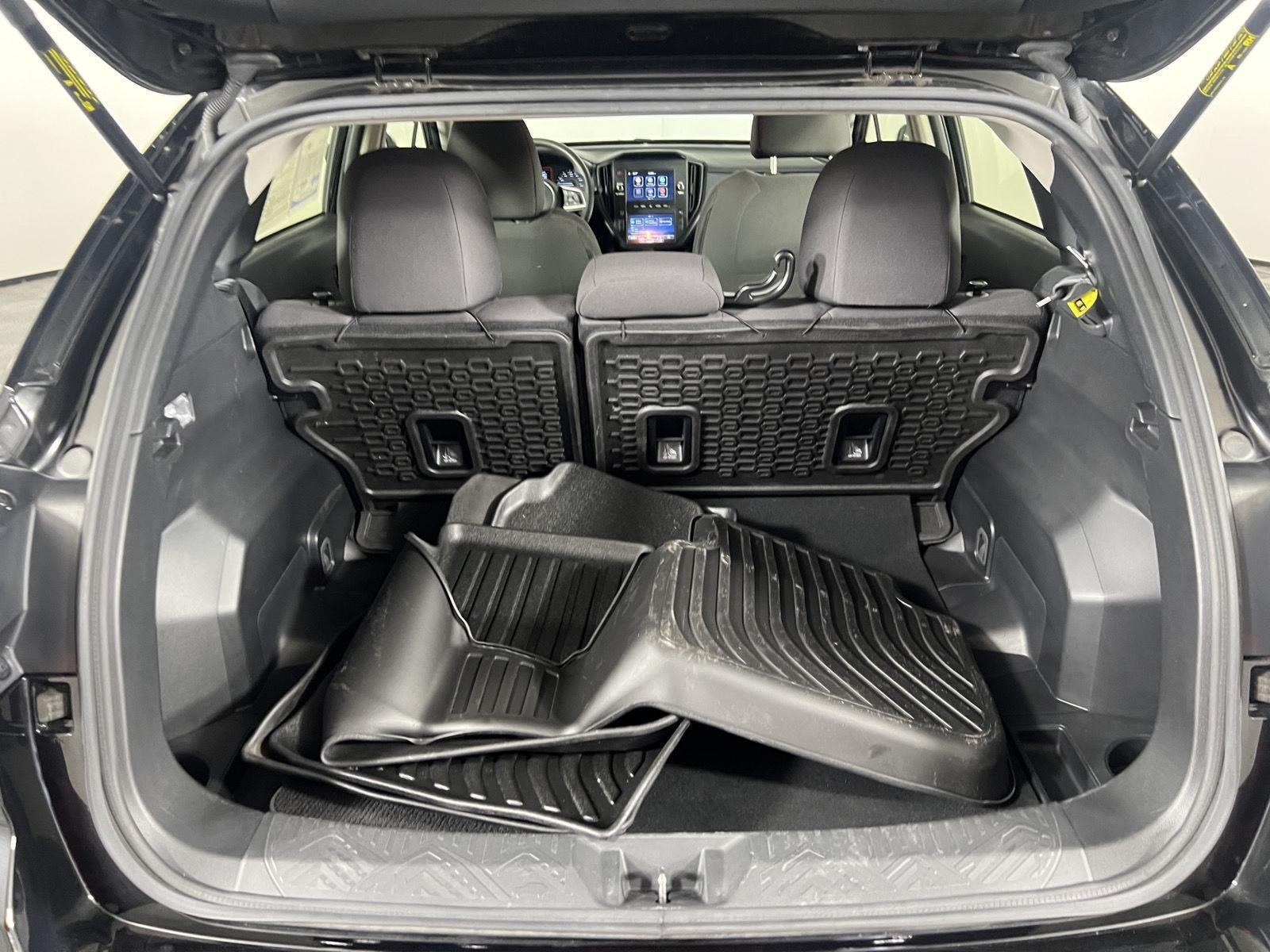 Used 2024 Crystal Black Silica Subaru Base image 23