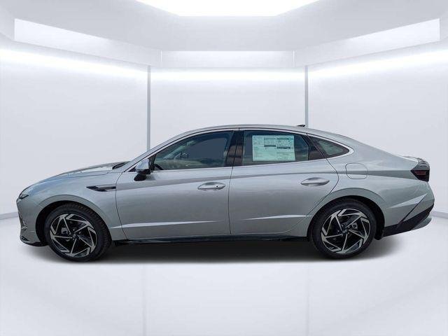 New 2026 Silver Hyundai SEL Sport image 6