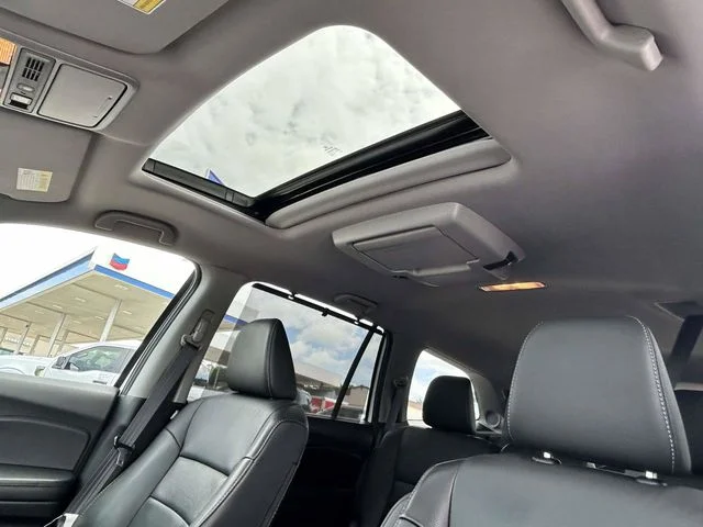 Used 2021 White Honda Touring image 20