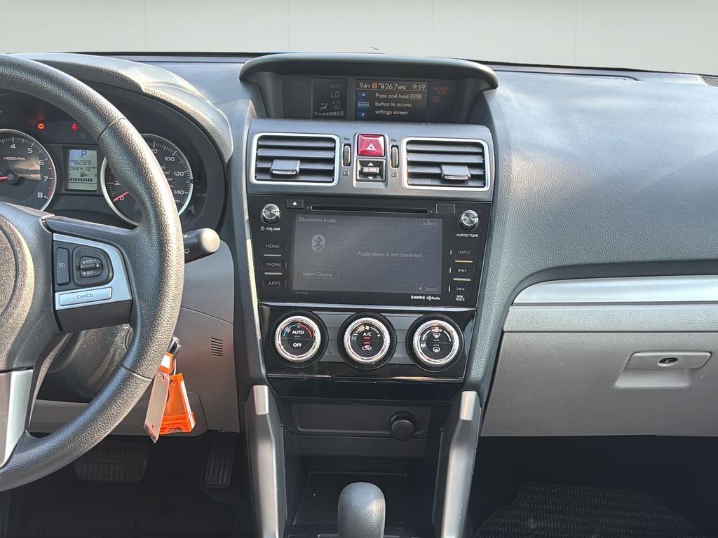 Used 2018 Quartz Blue Pearl Subaru 2.5i Premium image 23