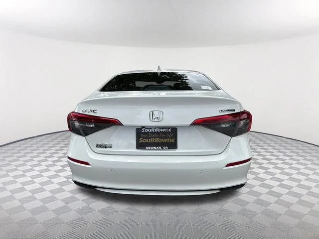Used 2024 White Honda Touring image 6