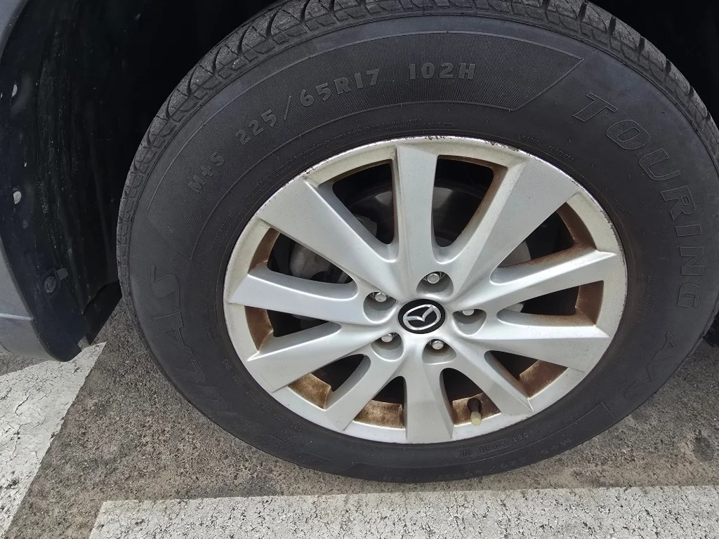 Used 2013  Mazda Touring image 9
