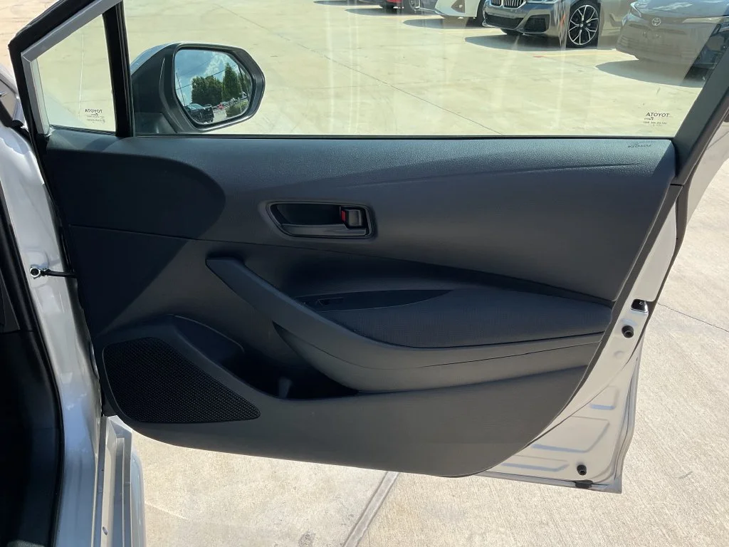 Used 2025 Silver Toyota LE image 16