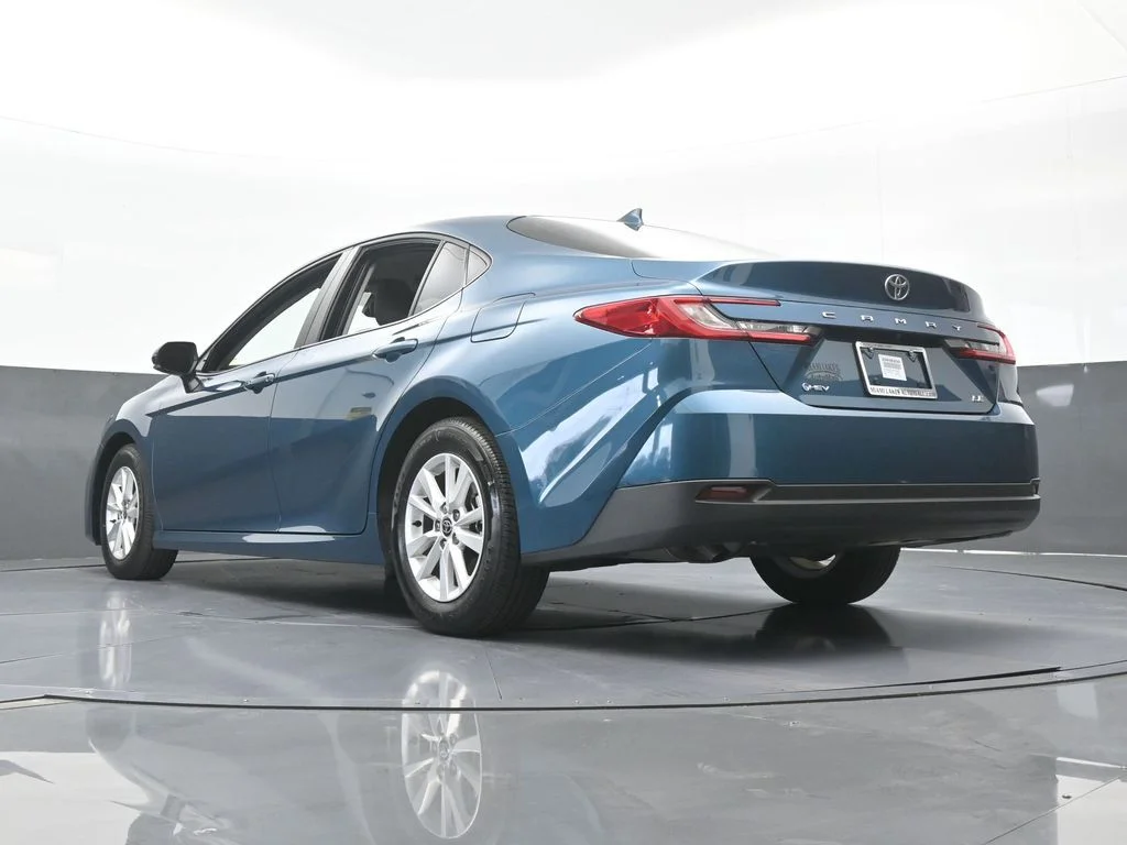 Used 2025 Ocean Toyota LE image 55