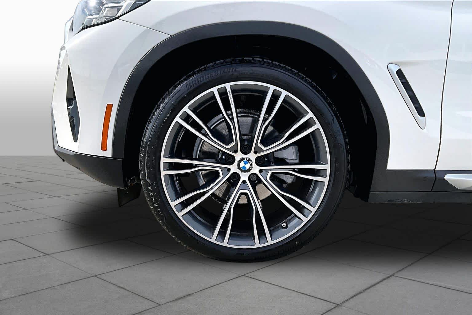 Used 2023 Alpine White BMW sDrive30i image 10