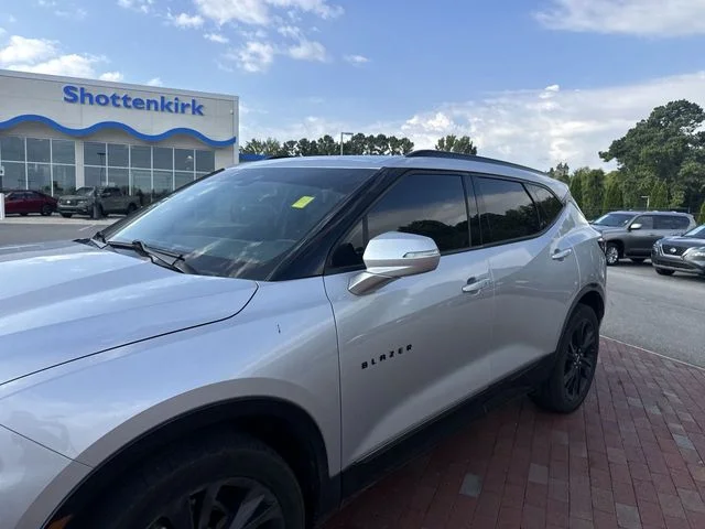 Used 2021 Silver Chevrolet RS image 5