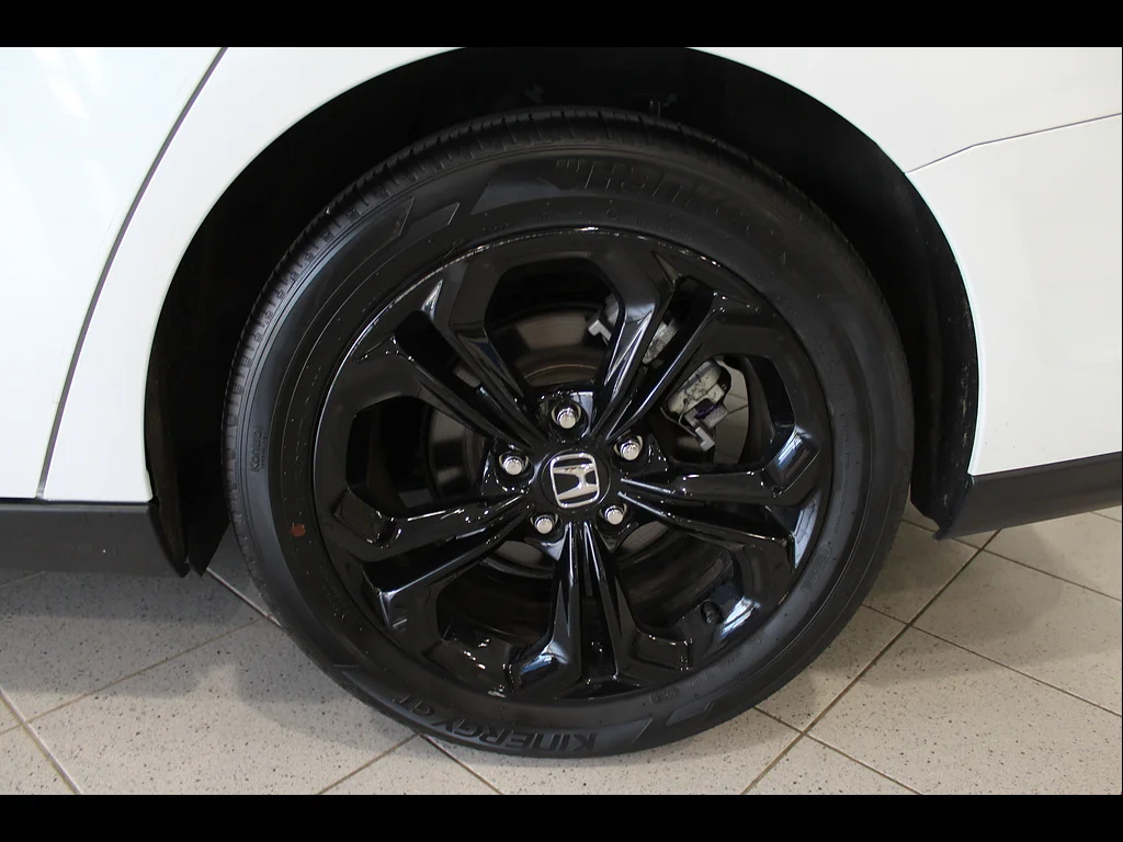 Certified Used 2025 Platinum White Pearl Honda SE image 12