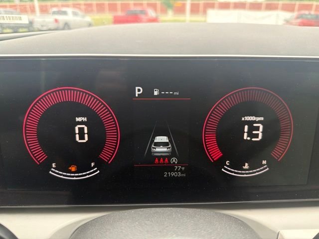 Used 2025 Red Hyundai SEL image 16