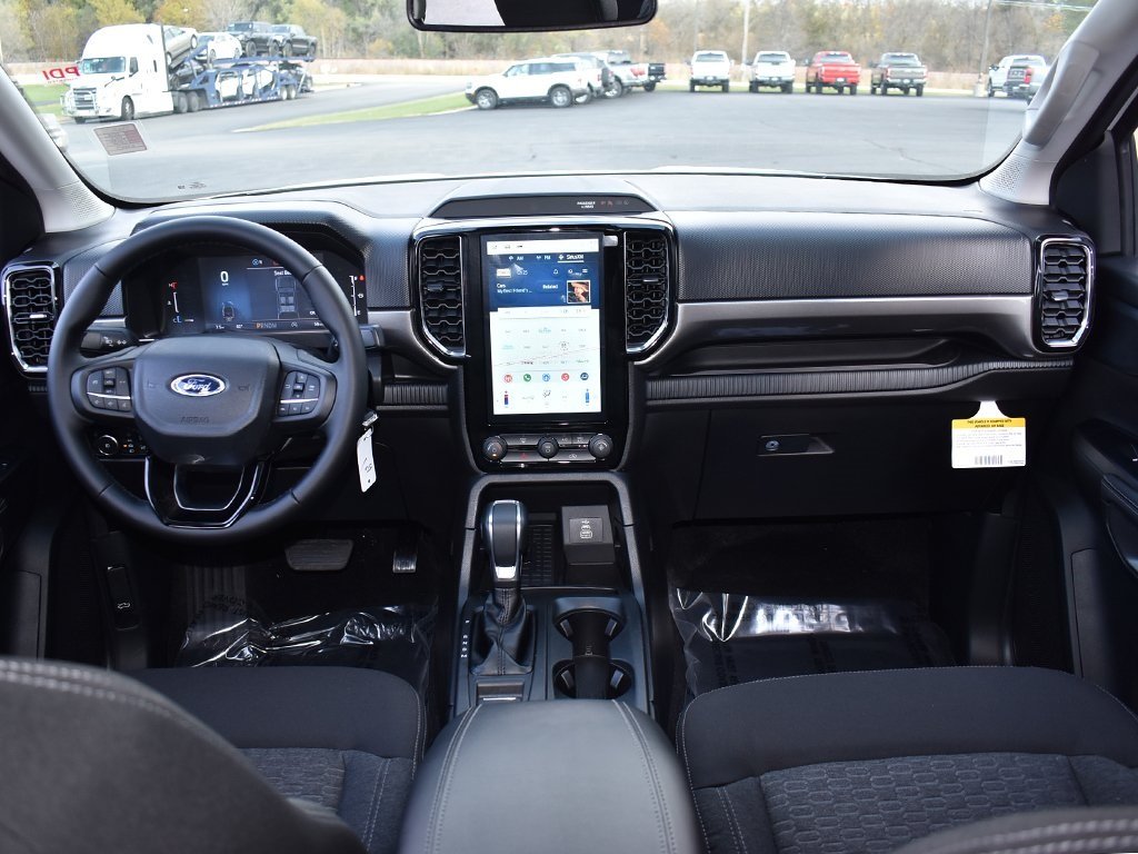 2025 Ford Ranger XLT photo 4