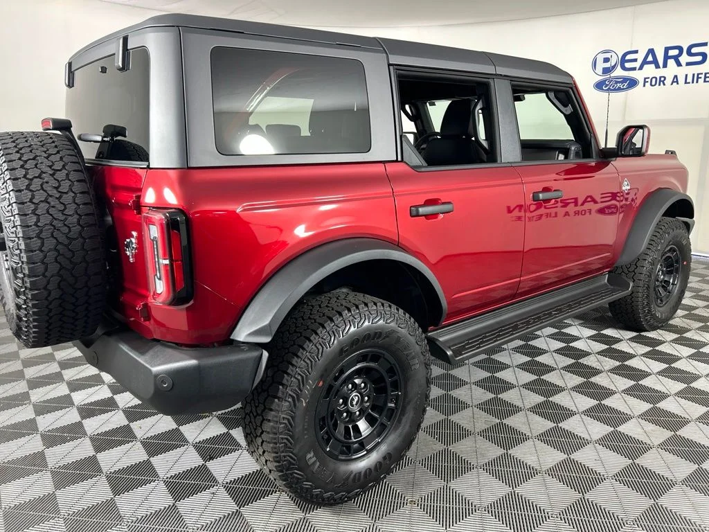New 2026 Ruby Red Metallic Tinted Clearcoat Ford Outer Banks® image 5