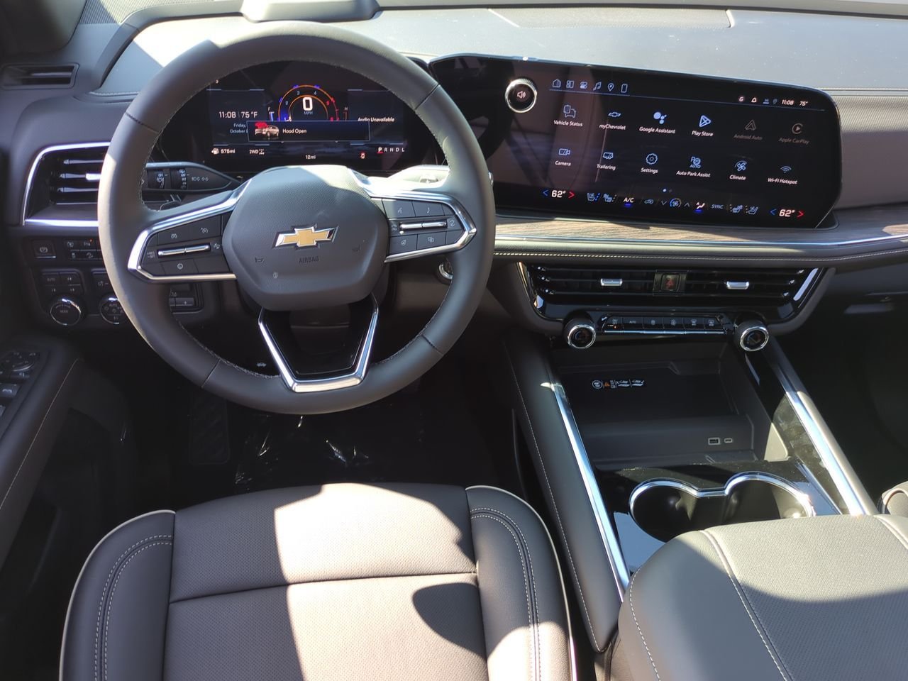 2026 Chevrolet Suburban Premier - Photo 13