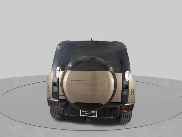 New 2026 Gondwana Stone Metallic Land Rover X-Dynamic SE image 6