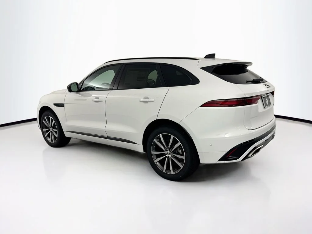 2026 Jaguar F-Pace R-Dynamic S - Photo 7