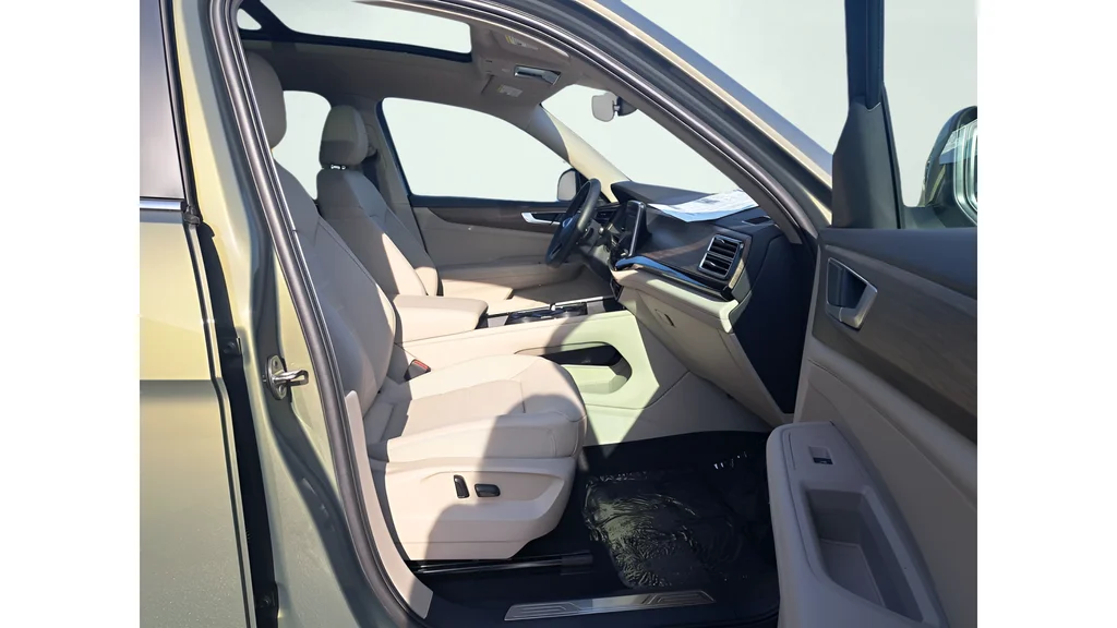 New 2026 Green Volkswagen 2.0T SEL image 11