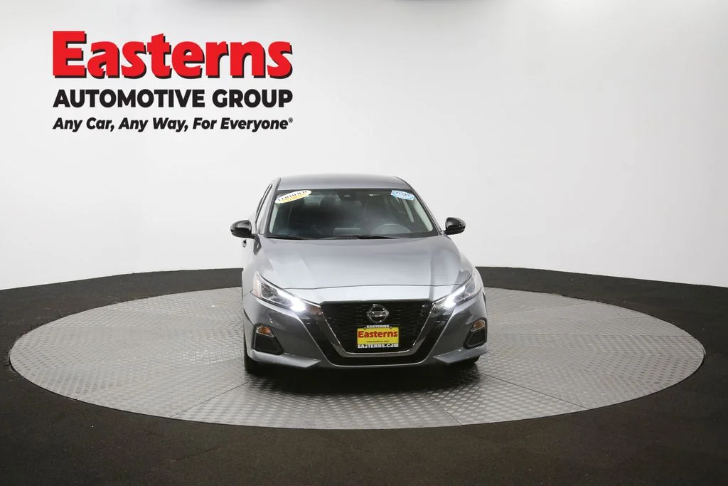 Used 2022 Gray Nissan 2.5 SR image 49
