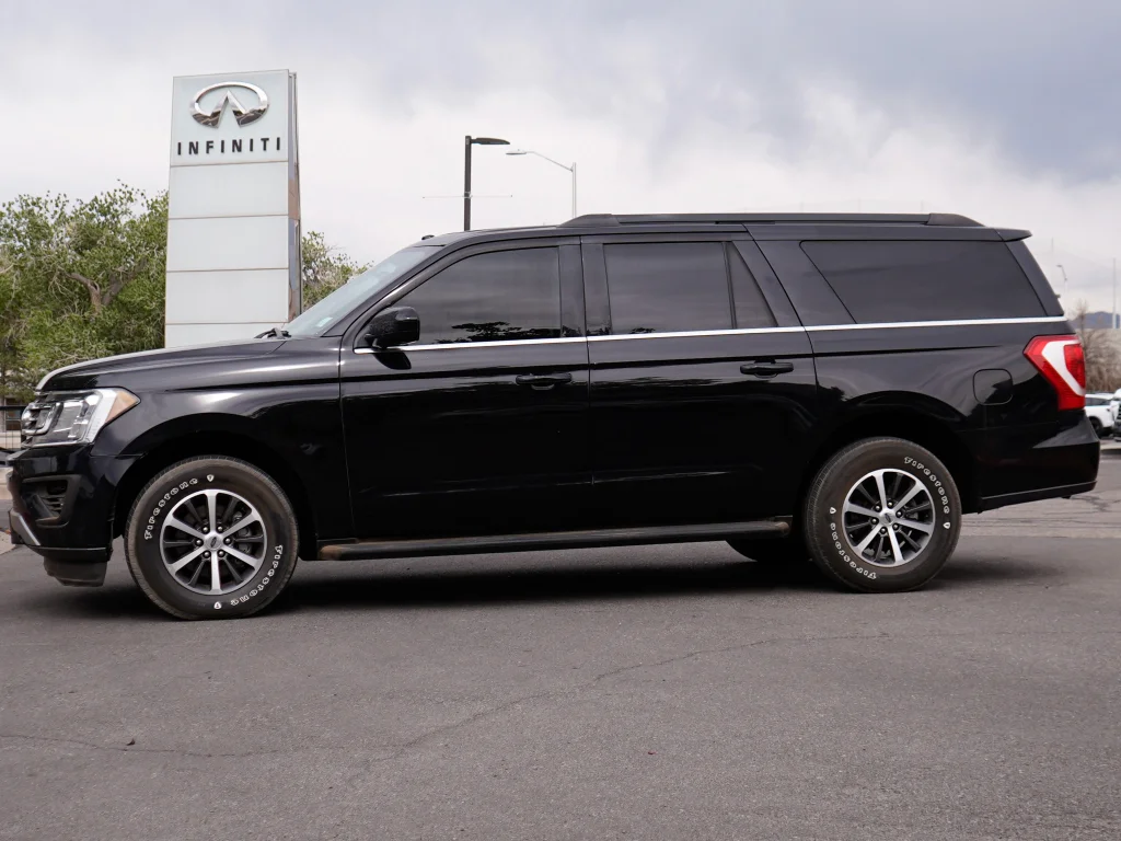 Used 2019 Agate Black Metallic Ford XLT image 5