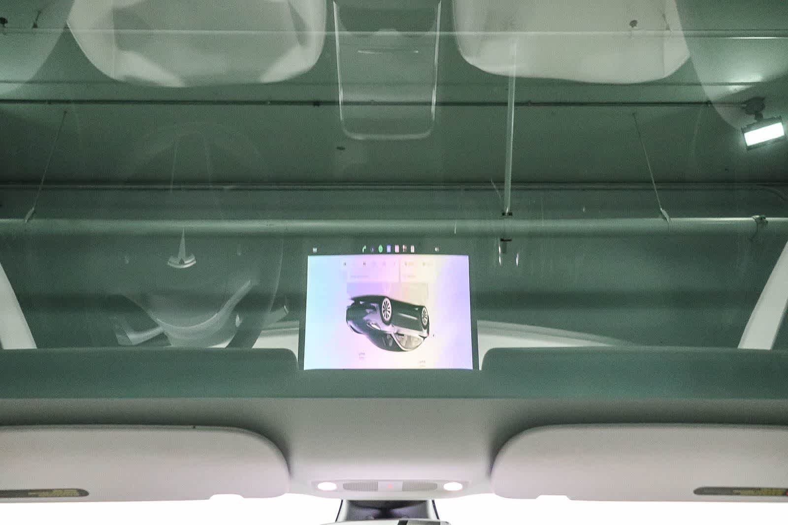 Used 2023  Tesla  image 12