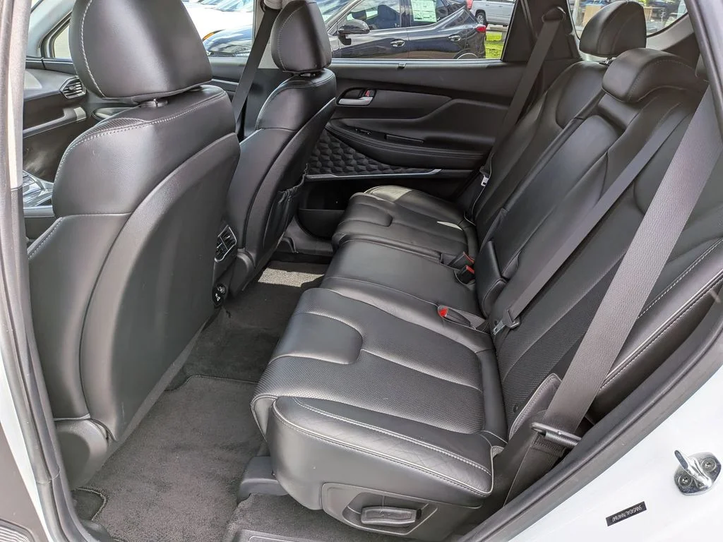 Used 2022 Quartz White Hyundai Limited image 23