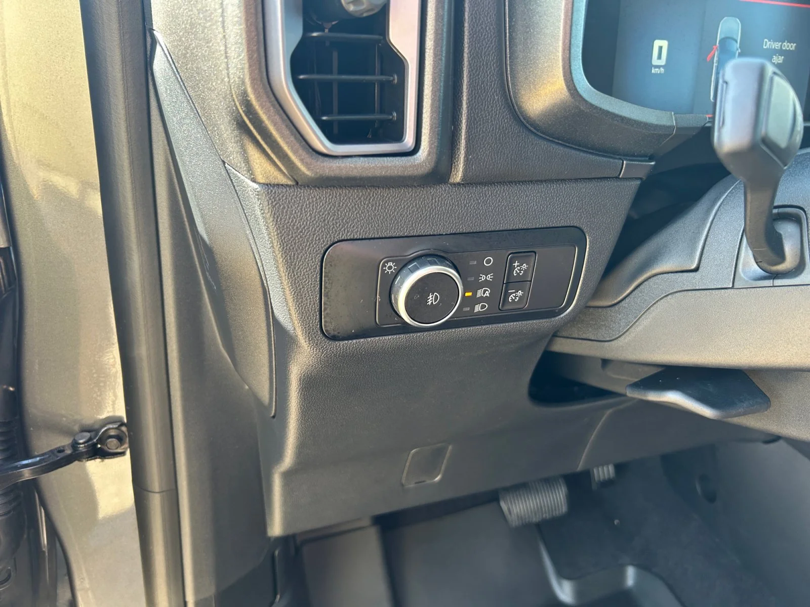 New 2026 Carbonized Grey Metallic Ford Outer Banks image 14