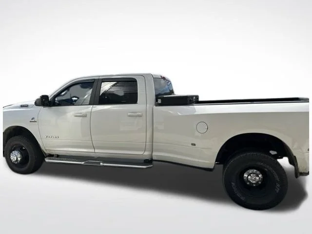 Used 2021 White Ram Big Horn image 11