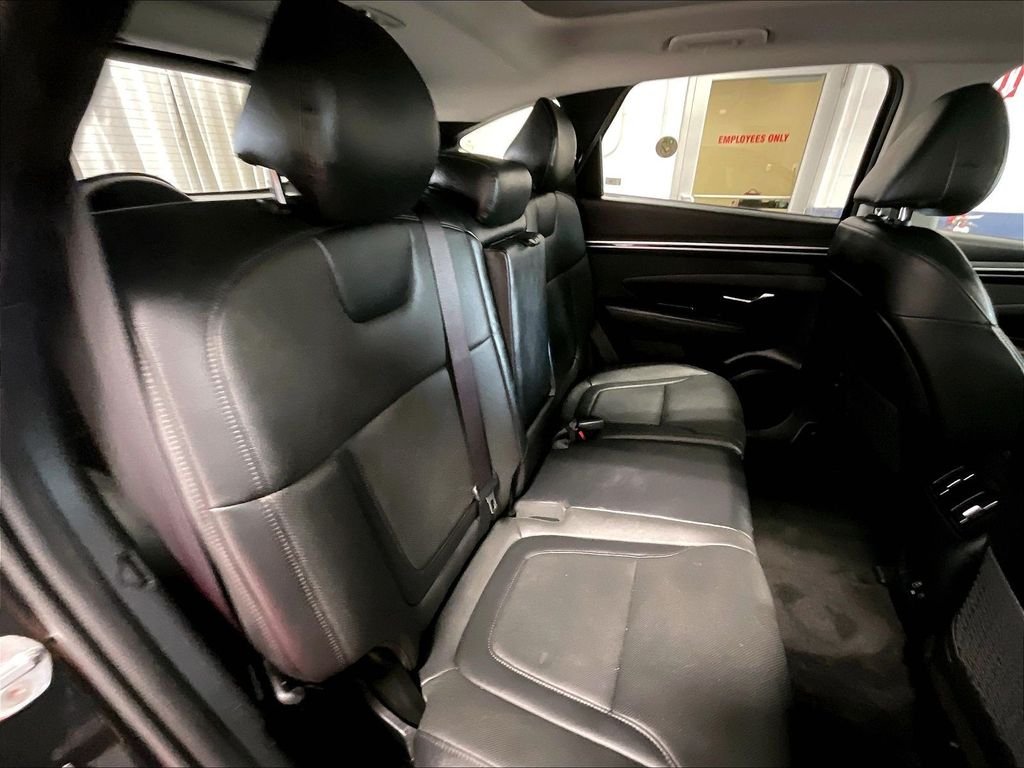 Used 2022 Black Hyundai Limited image 16