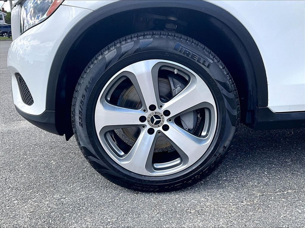 Used 2019 White Mercedes-Benz GLC 300 image 7