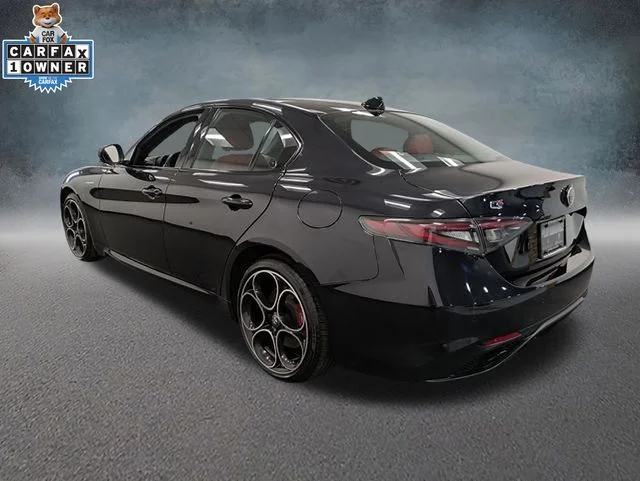 Used 2024 Black Alfa Romeo  image 6