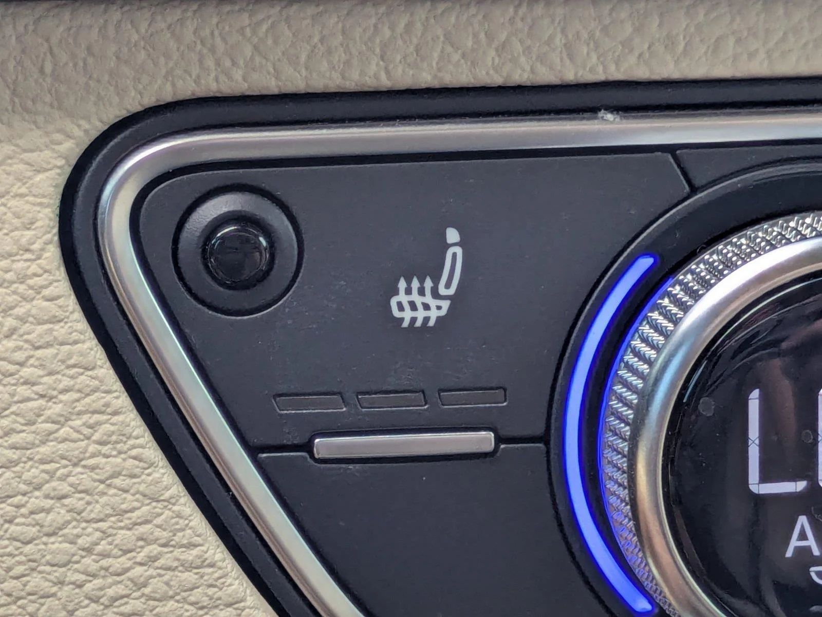 Used 2019 Moonlight Blue Metallic Audi Premium image 25
