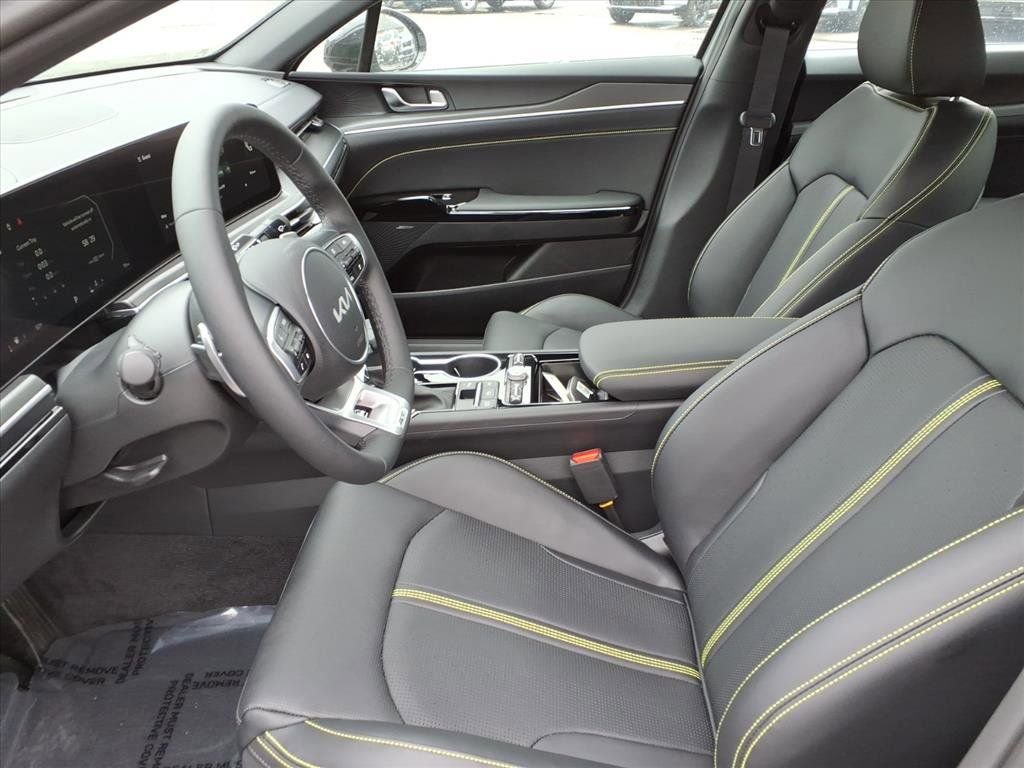 2026 Kia K5 GT - Photo 14