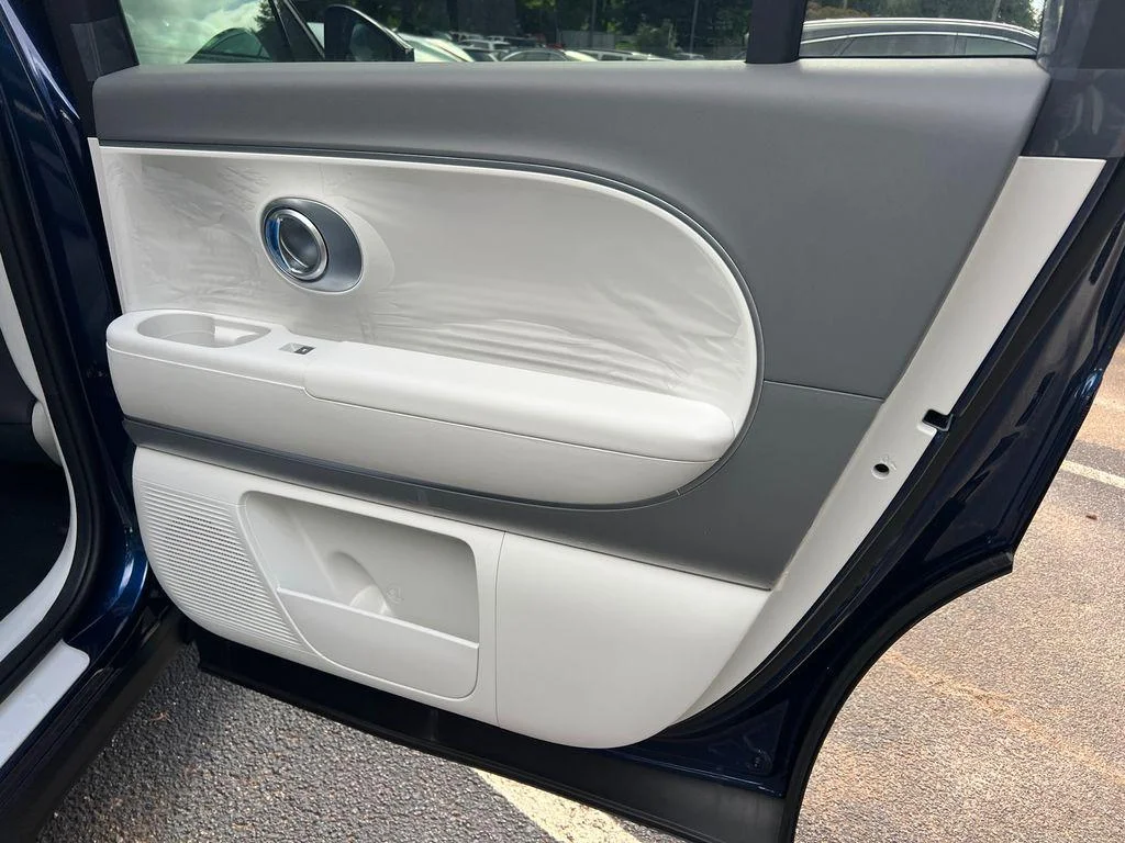 2026 Hyundai IONIQ 9 SE - Photo 37
