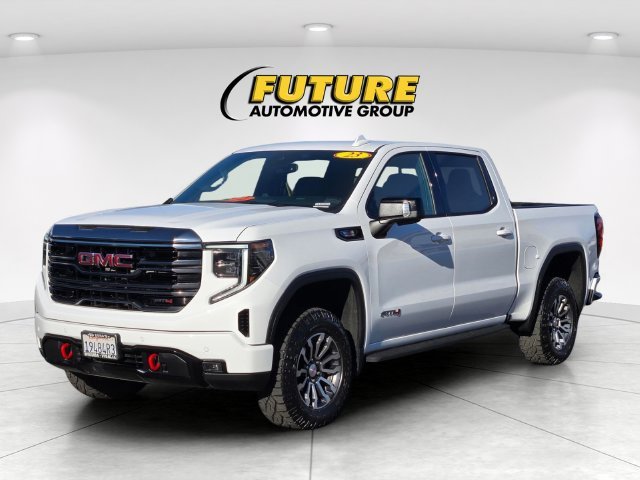 Used 2023 White GMC AT4 image 8