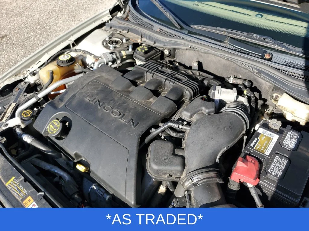 Used 2008 Beige Lincoln Base image 7