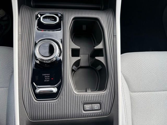 New 2026 Hydro Blue Pearl-Coat Exterior Paint Jeep Laredo image 19
