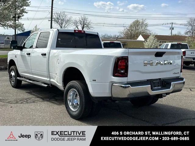 New 2026 Bright White Clear-Coat Exterior Paint RAM Tradesman image 2