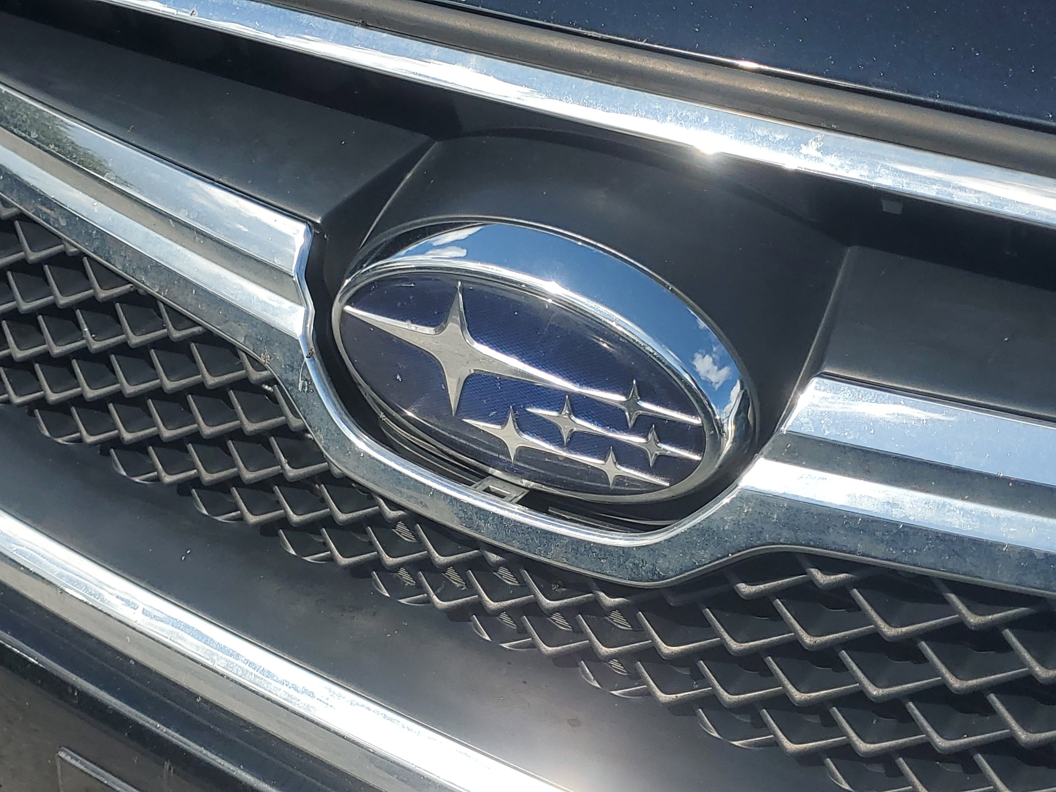 Used 2016 Crystal Black Silica Subaru Premium image 9