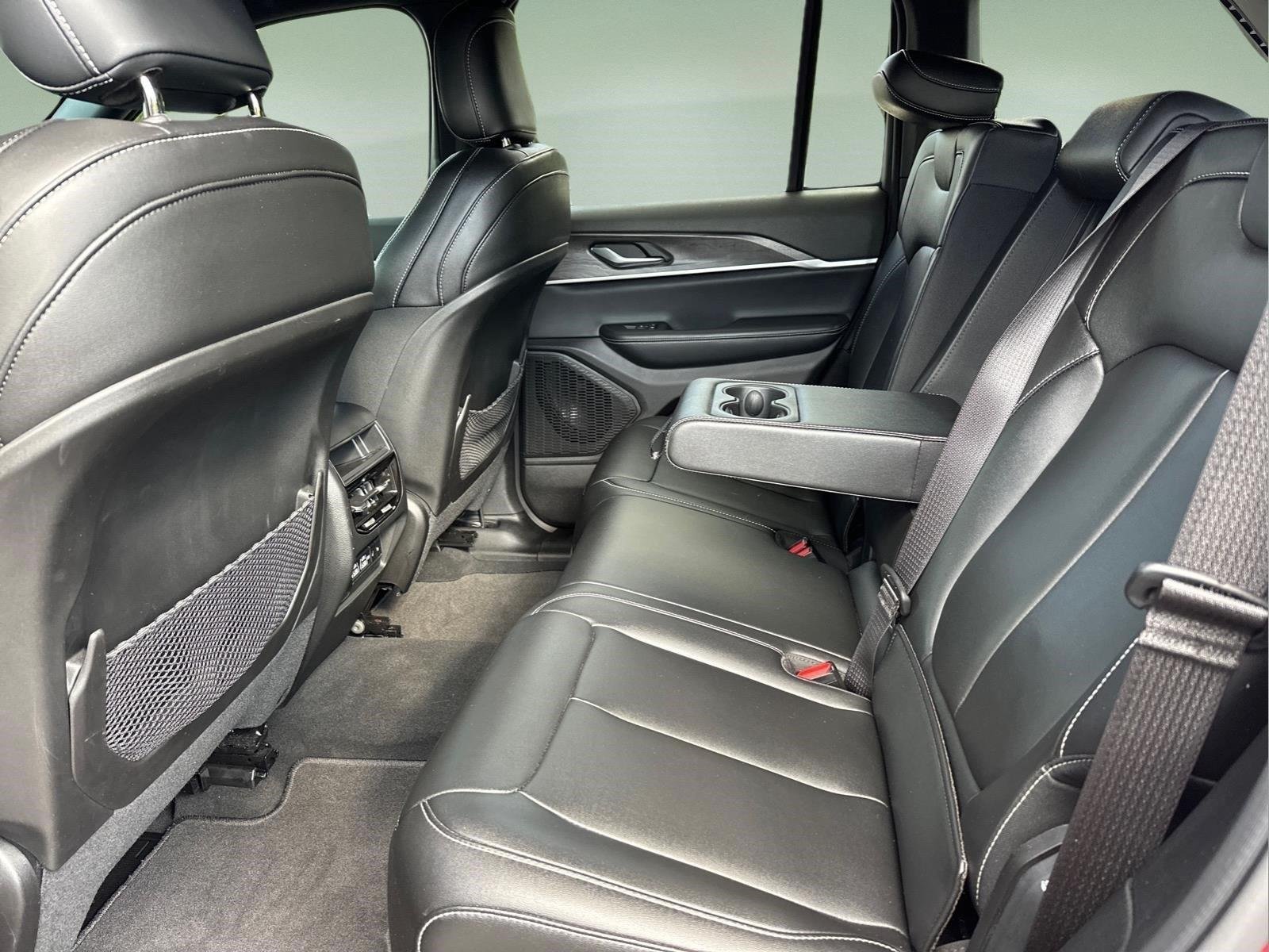 Used 2024 Velvet Red Pearlcoat Jeep Limited image 18