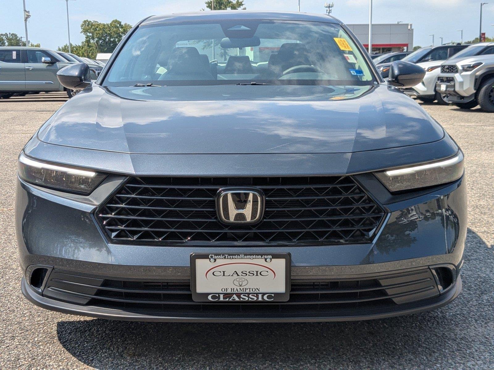 Used 2024 Meteorite Gray Metallic Honda EX image 8