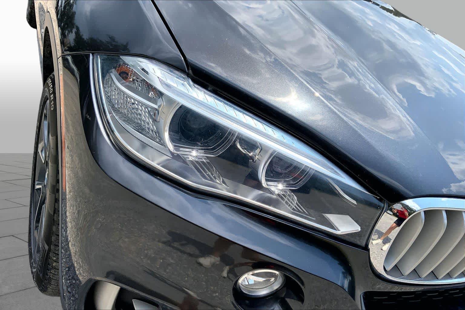 Used 2018 Dark Graphite Metallic BMW sDrive35i image 27